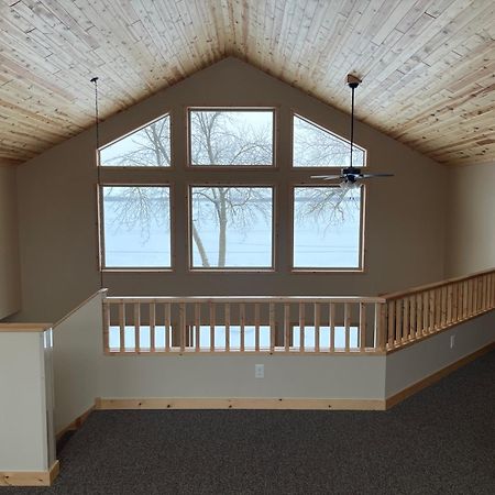 Canary Beach Resort Glenwood Экстерьер фото